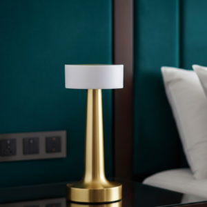 Şarjlı Dokunmatik LED Masa Lambası 3 Renk Dimmer Özellikli